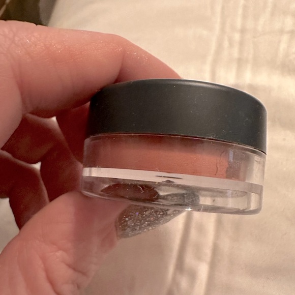 bareMinerals, FIRST BLUSH loose mineral powder blush, NWOB, .02 ounce - Picture 3 of 5
